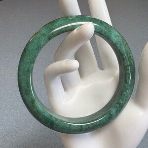 Genuine 100% NATURAL Green Jadeite Jade Bangle Bracelet GRADE A
